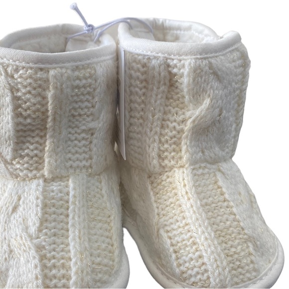 *NWT* Capelli Ivory Faux Fur Knit Baby Boots Size 1 (0-6 Months) - Picture 9 of 9
